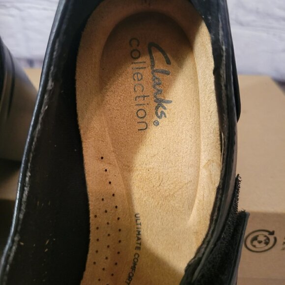 Clarks Collection Women's Emslie Lulin Mary Jane Pumps - Picture 2 of 8